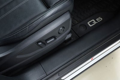2023 Audi Q5 45 S line Prestige quattro