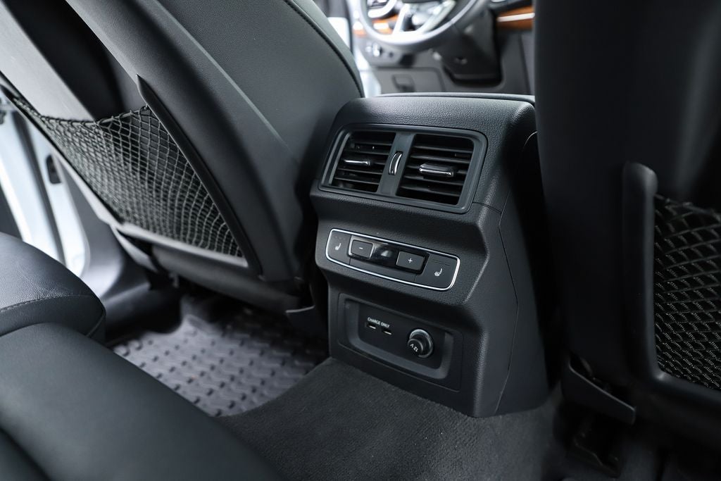2023 Audi Q5 45 S line Prestige quattro