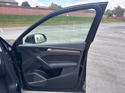 2023 Audi Q5 45 S line Prestige quattro