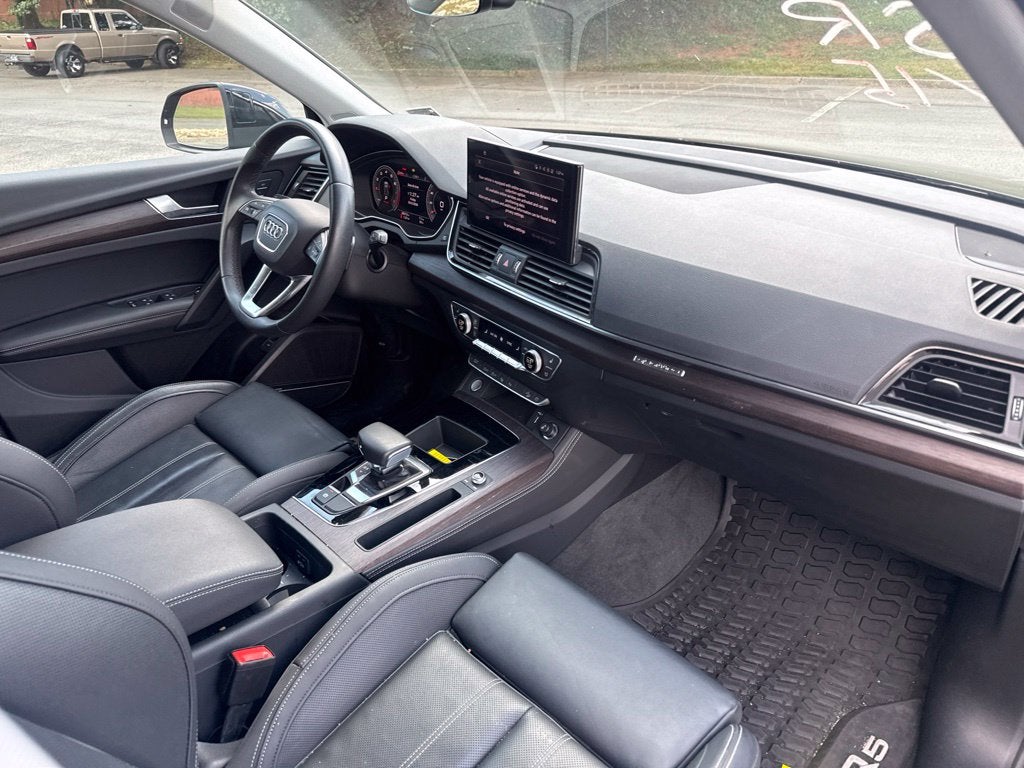 2023 Audi Q5 45 S line Prestige quattro