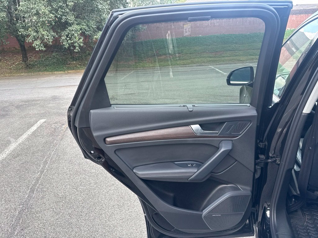 2023 Audi Q5 45 S line Prestige quattro