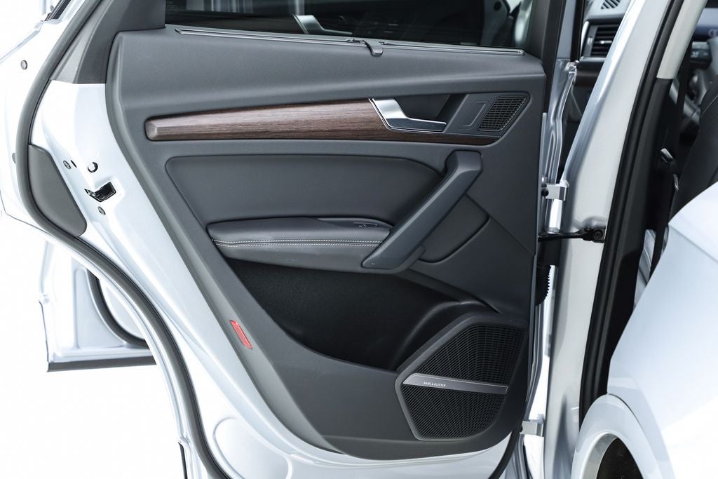 2023 Audi Q5 45 S line Prestige quattro