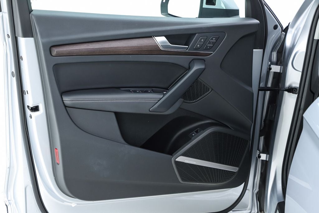 2023 Audi Q5 45 S line Prestige quattro