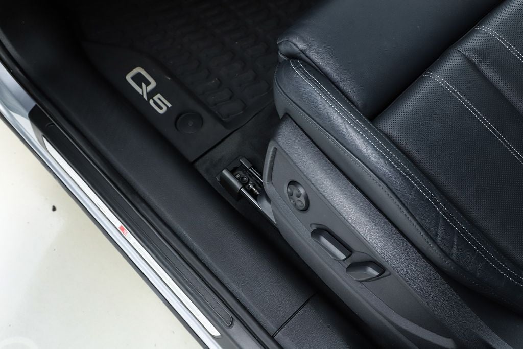 2023 Audi Q5 45 S line Prestige quattro
