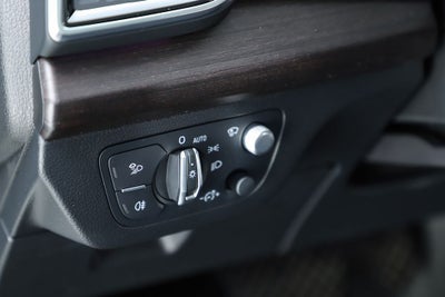 2023 Audi Q5 45 S line Prestige quattro