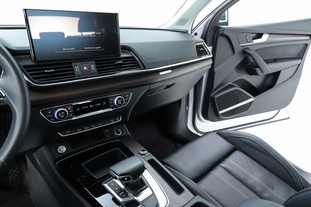 2023 Audi Q5 45 S line Prestige quattro