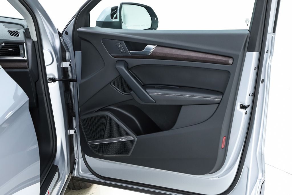 2023 Audi Q5 45 S line Prestige quattro