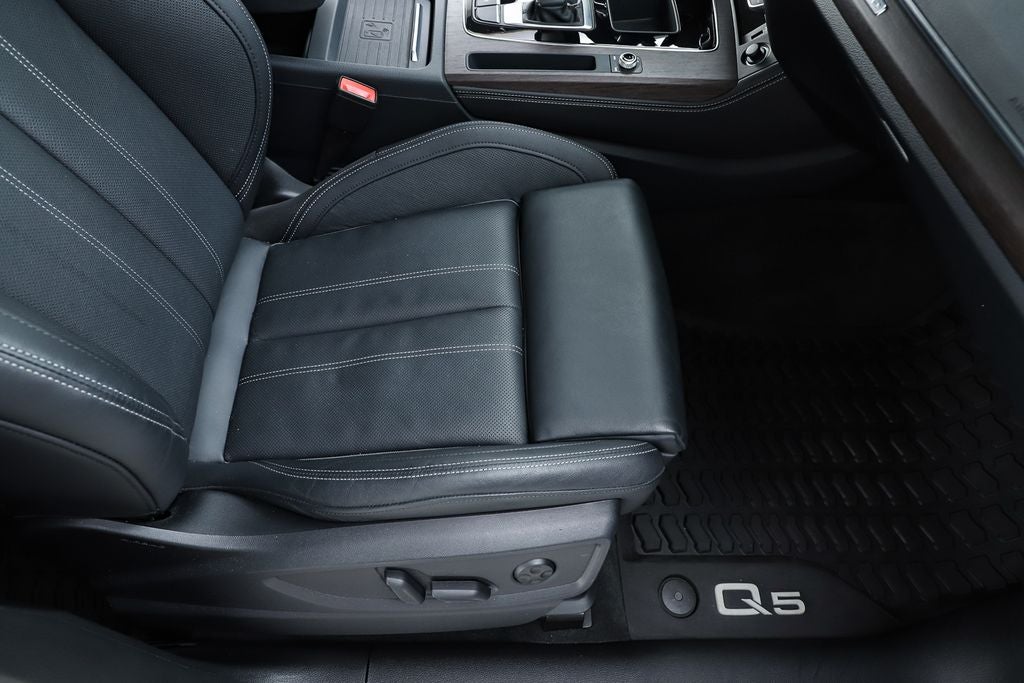 2023 Audi Q5 45 S line Prestige quattro