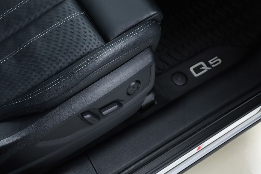 2023 Audi Q5 45 S line Prestige quattro