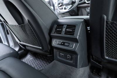 2023 Audi Q5 45 S line Prestige quattro