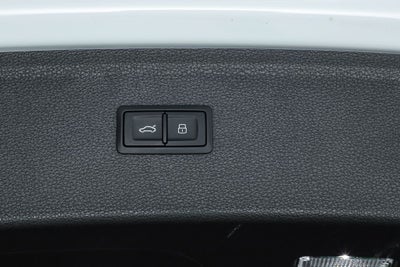 2023 Audi Q5 45 S line Prestige quattro