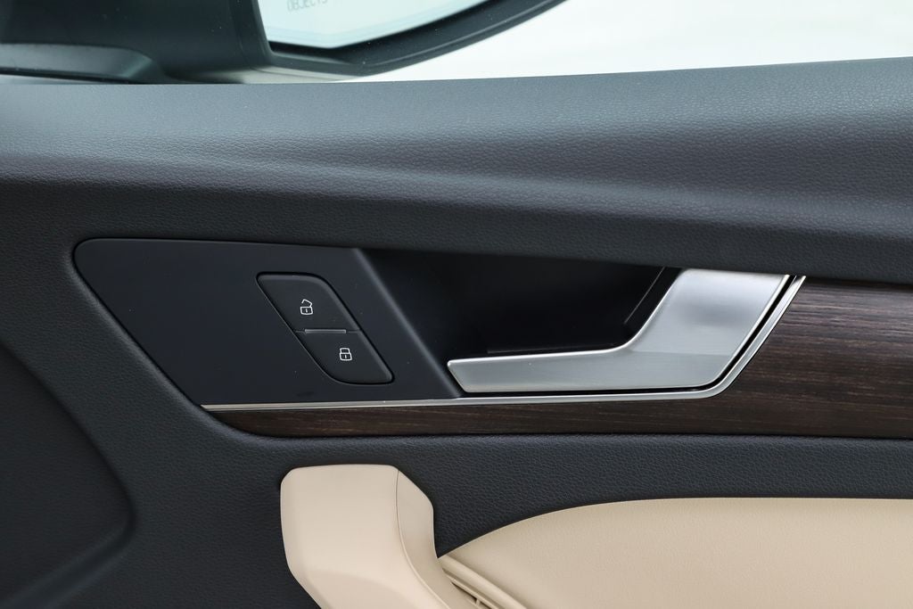 2023 Audi Q5 45 S line Prestige quattro