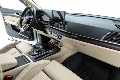 2023 Audi Q5 45 S line Prestige quattro