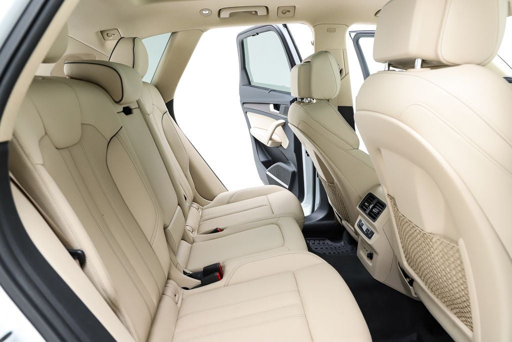 2023 Audi Q5 45 S line Prestige quattro