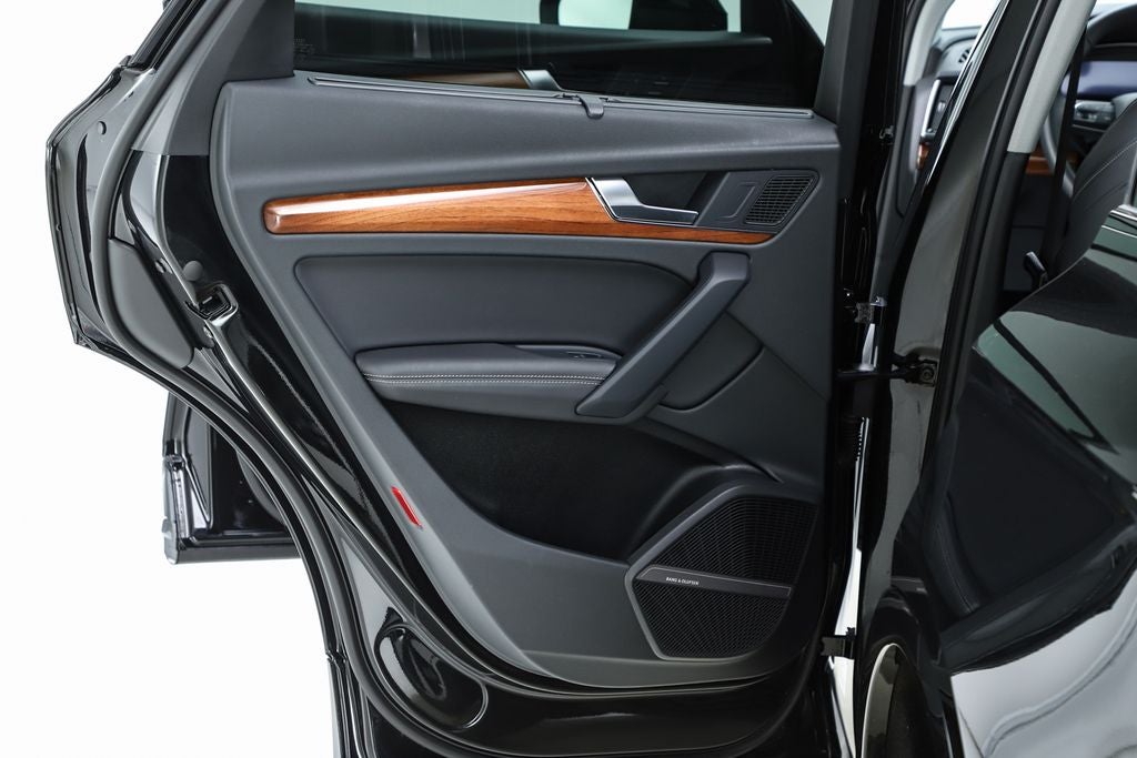 2023 Audi Q5 45 S line Prestige quattro