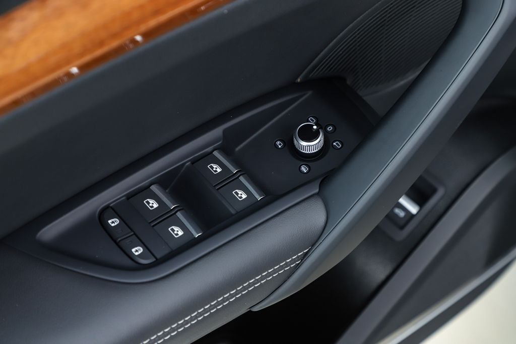 2023 Audi Q5 45 S line Prestige quattro