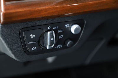 2023 Audi Q5 45 S line Prestige quattro