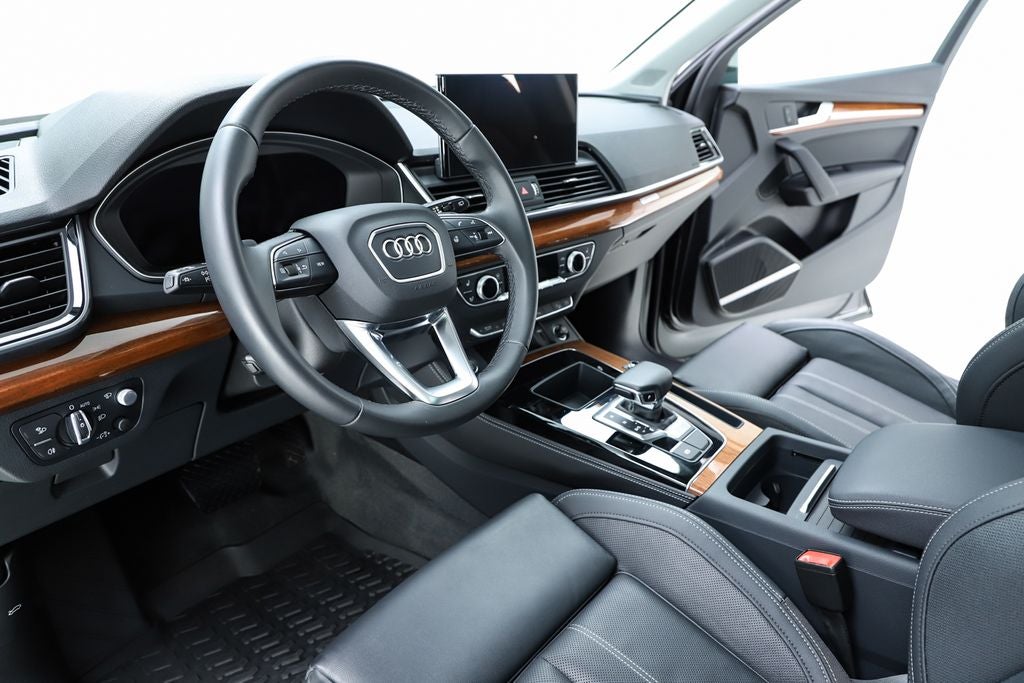 2023 Audi Q5 45 S line Prestige quattro