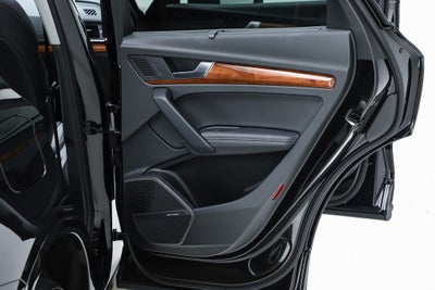 2023 Audi Q5 45 S line Prestige quattro