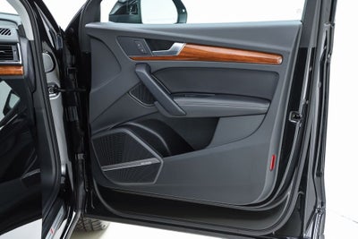 2023 Audi Q5 45 S line Prestige quattro