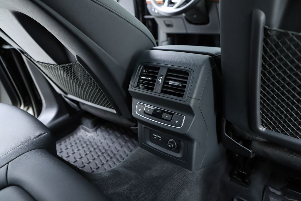 2023 Audi Q5 45 S line Prestige quattro