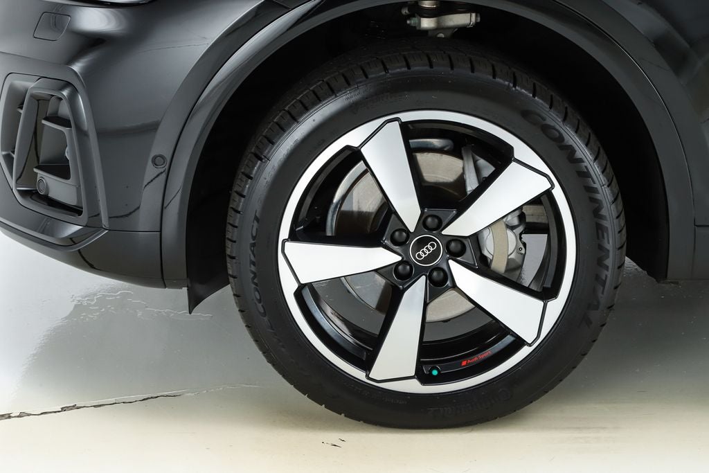 2023 Audi Q5 45 S line Prestige quattro