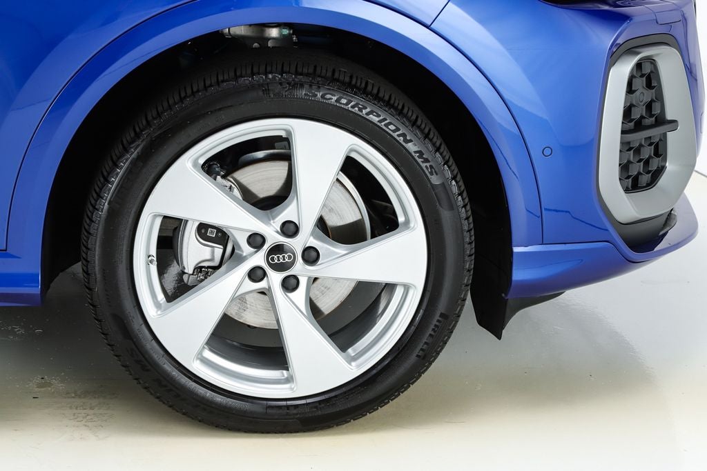 2025 Audi Q5 2.0T Prestige quattro