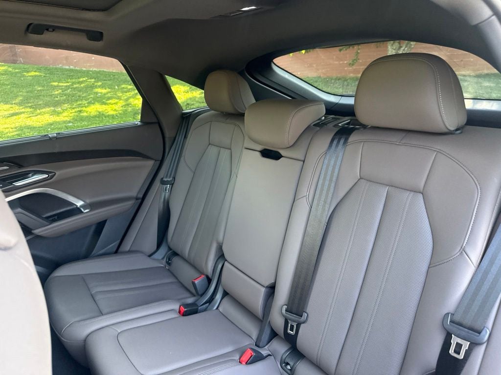 2025 Audi Q5 Sportback 2.0T Prestige quattro