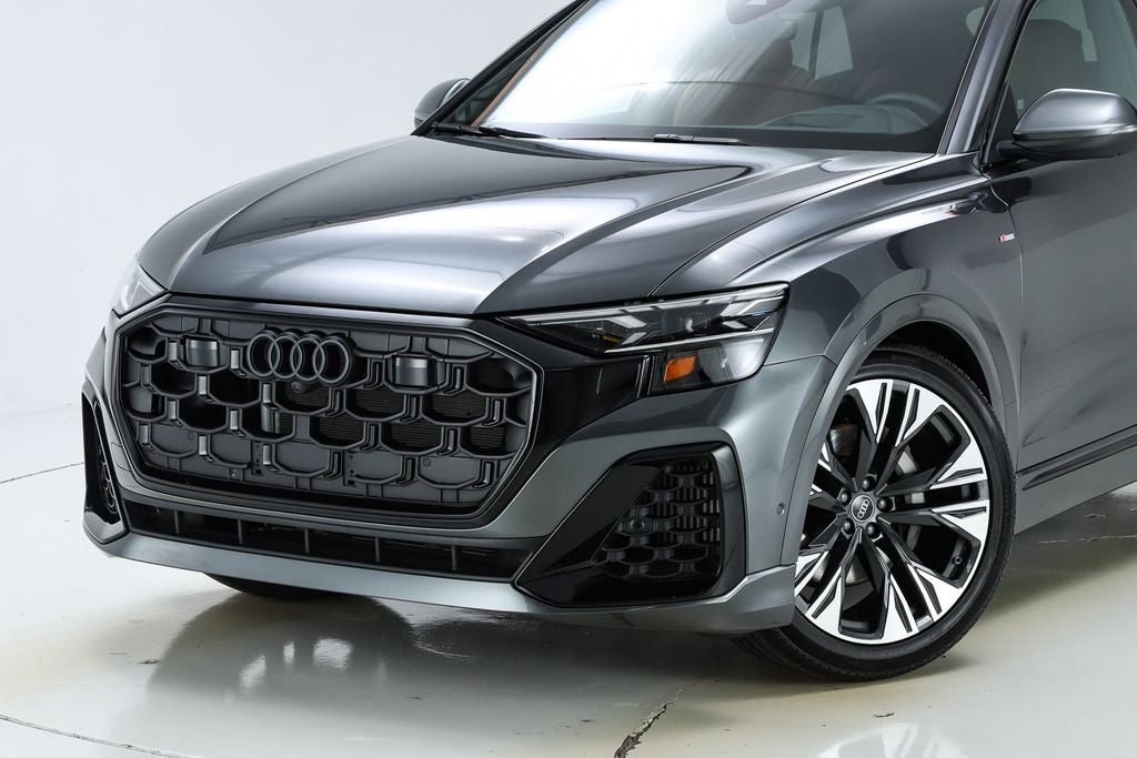 2025 Audi Q8 55 Prestige quattro