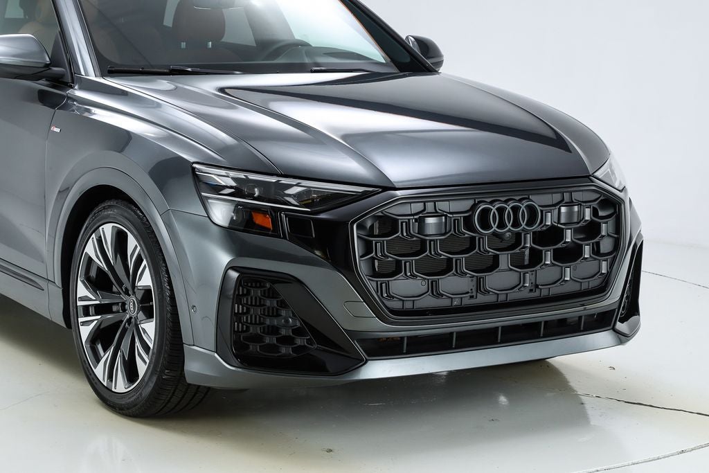 2025 Audi Q8 55 Prestige quattro