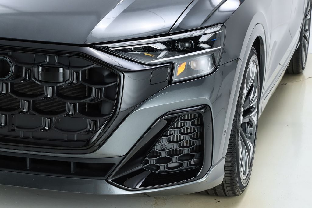 2025 Audi Q8 55 Prestige quattro
