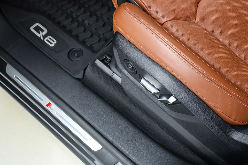 2025 Audi Q8 55 Prestige quattro