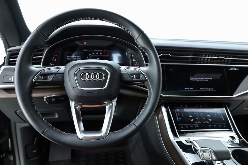 2025 Audi Q8 55 Prestige quattro