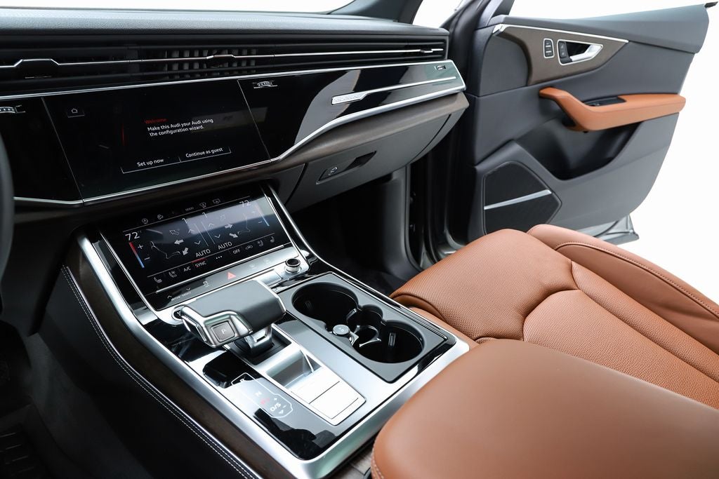 2025 Audi Q8 55 Prestige quattro