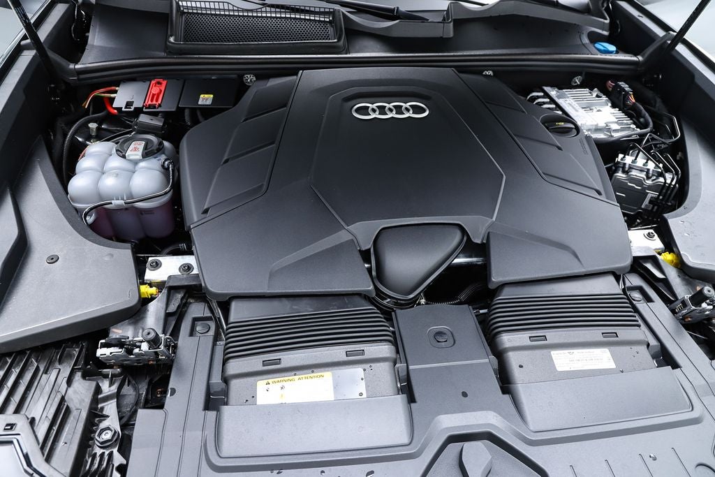 2025 Audi Q8 55 Prestige quattro