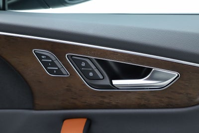 2025 Audi Q8 55 Prestige quattro