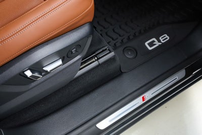 2025 Audi Q8 55 Prestige quattro