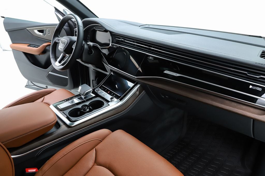 2025 Audi Q8 55 Prestige quattro