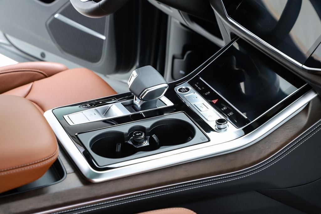 2025 Audi Q8 55 Prestige quattro