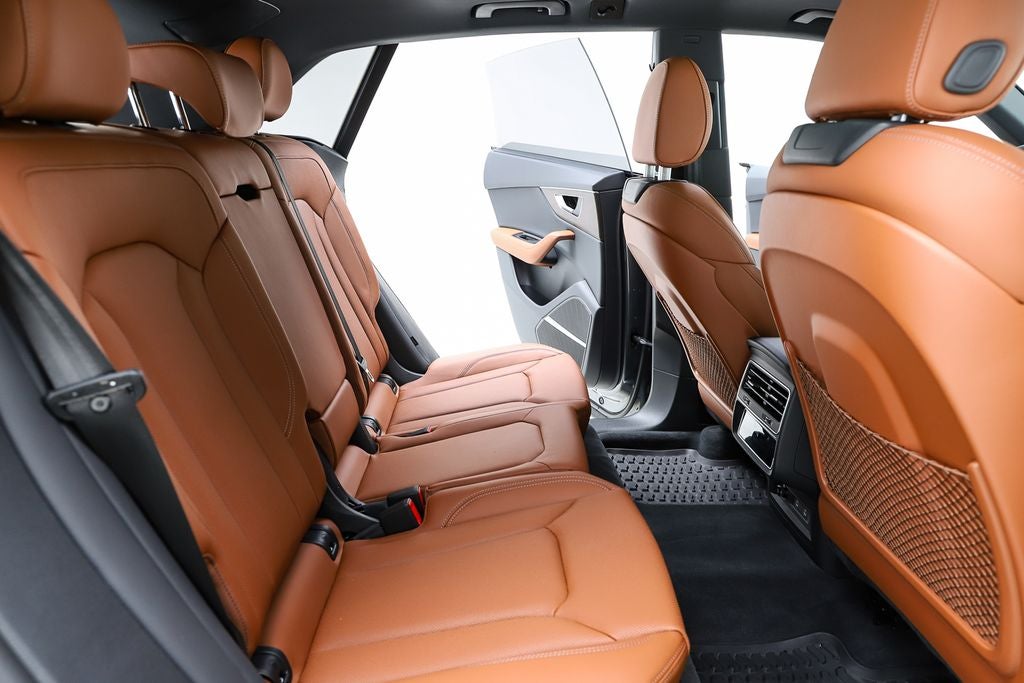 2025 Audi Q8 55 Prestige quattro