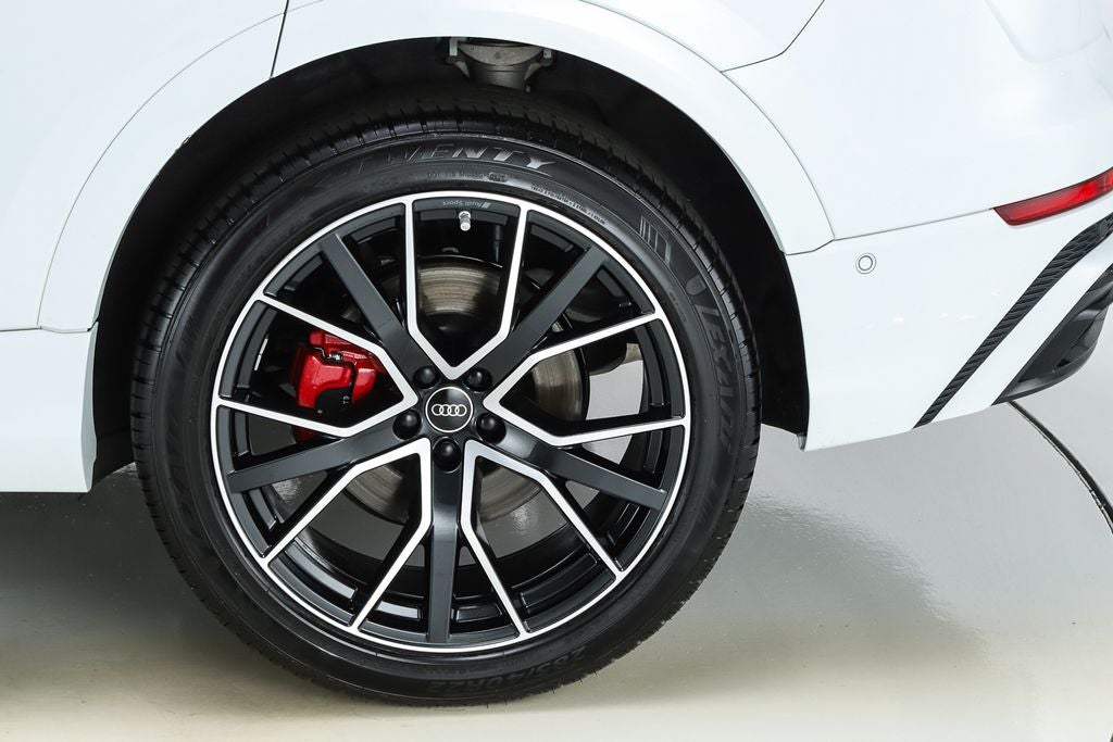 2023 Audi Q8 55 Prestige quattro