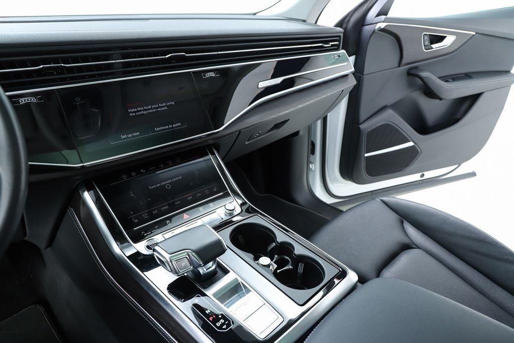 2023 Audi Q8 55 Prestige quattro