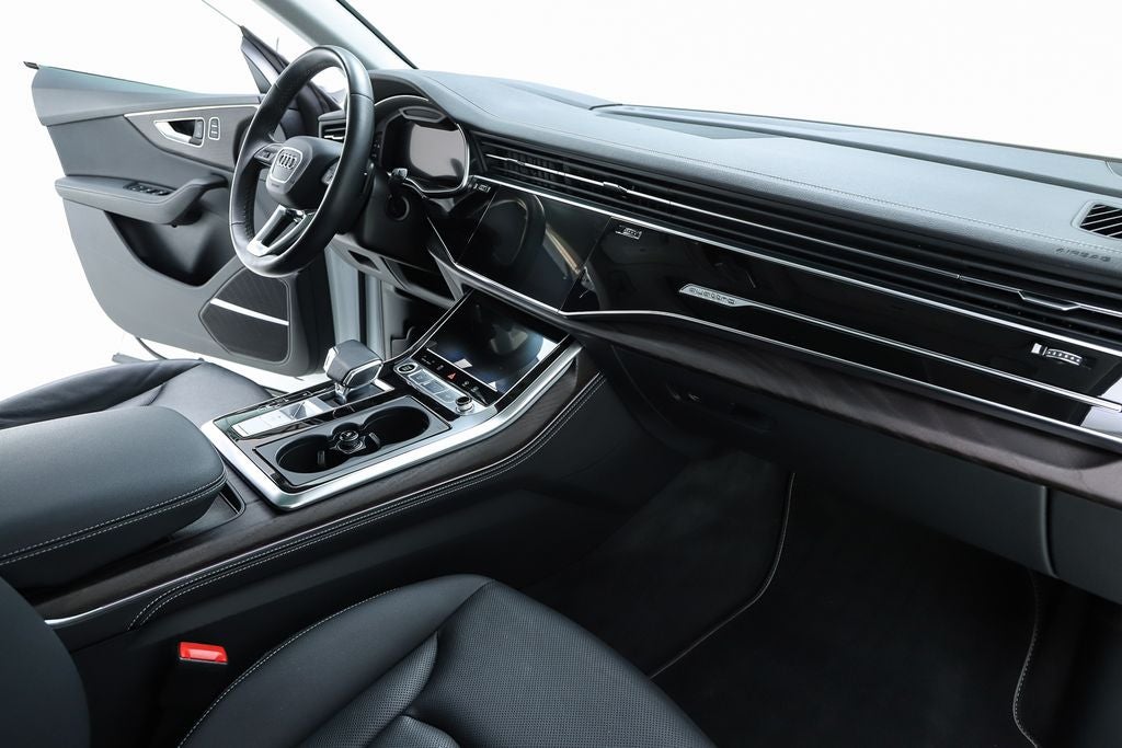 2023 Audi Q8 55 Prestige quattro