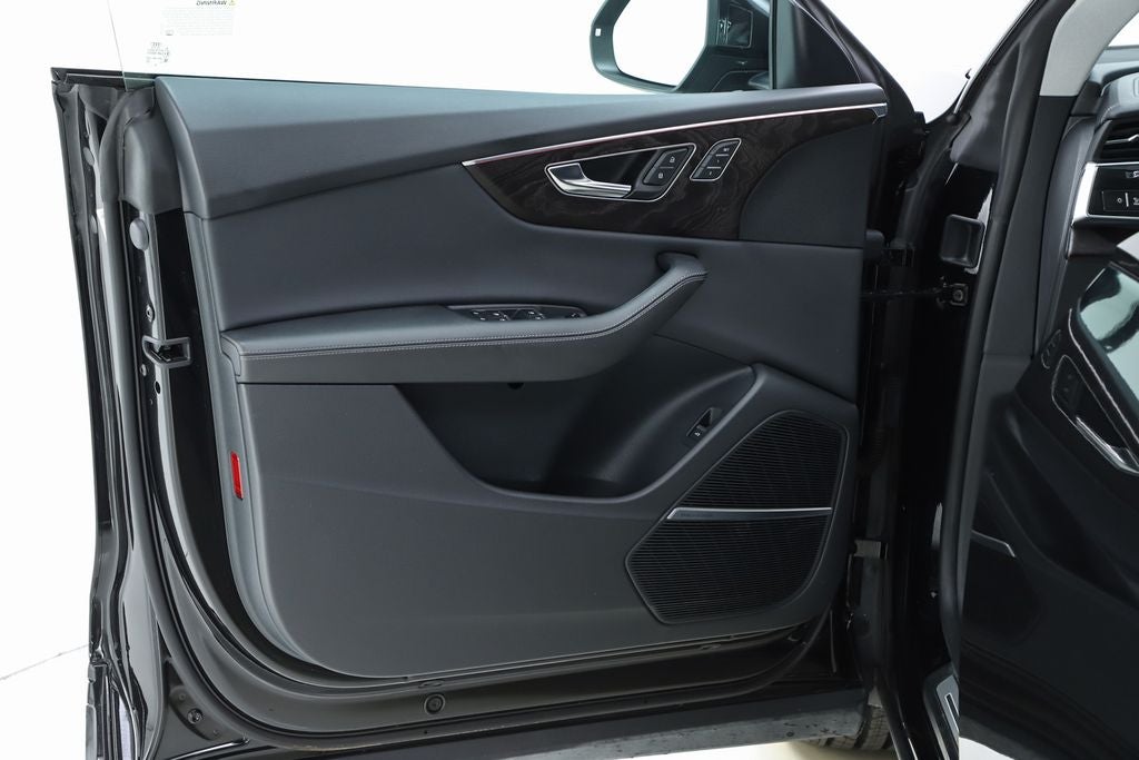 2023 Audi Q8 55 Prestige quattro