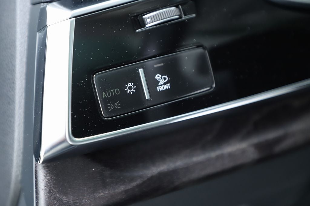 2023 Audi Q8 55 Prestige quattro