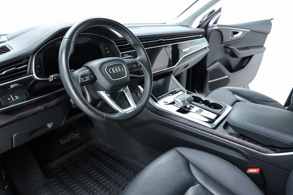 2023 Audi Q8 55 Prestige quattro