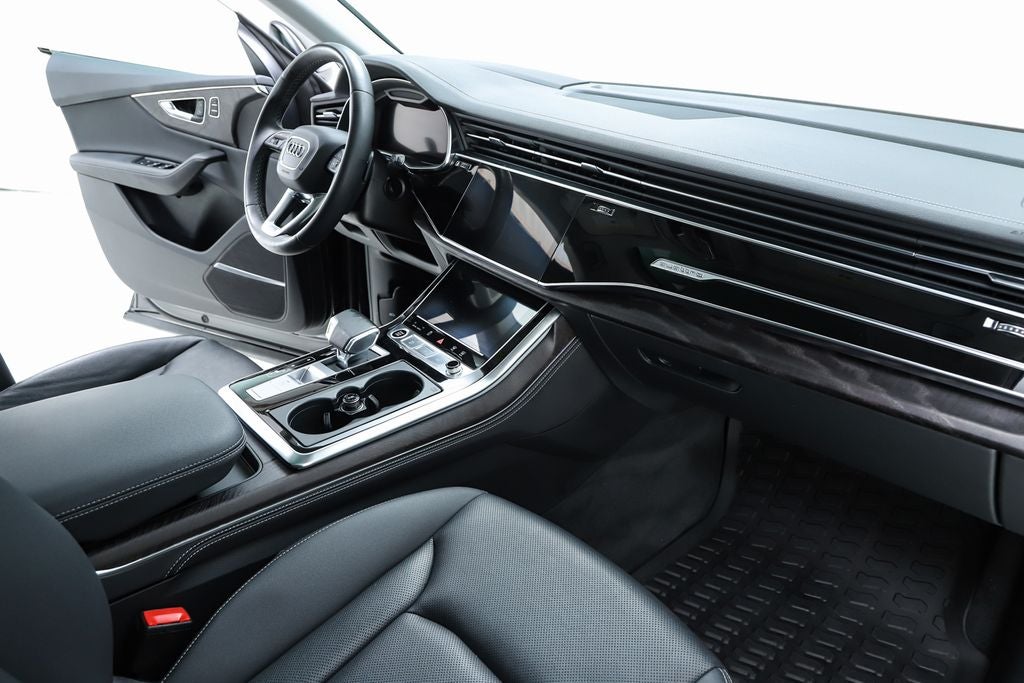 2023 Audi Q8 55 Prestige quattro