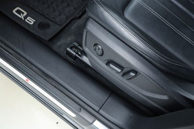 2023 Audi Q5 45 S line Premium quattro