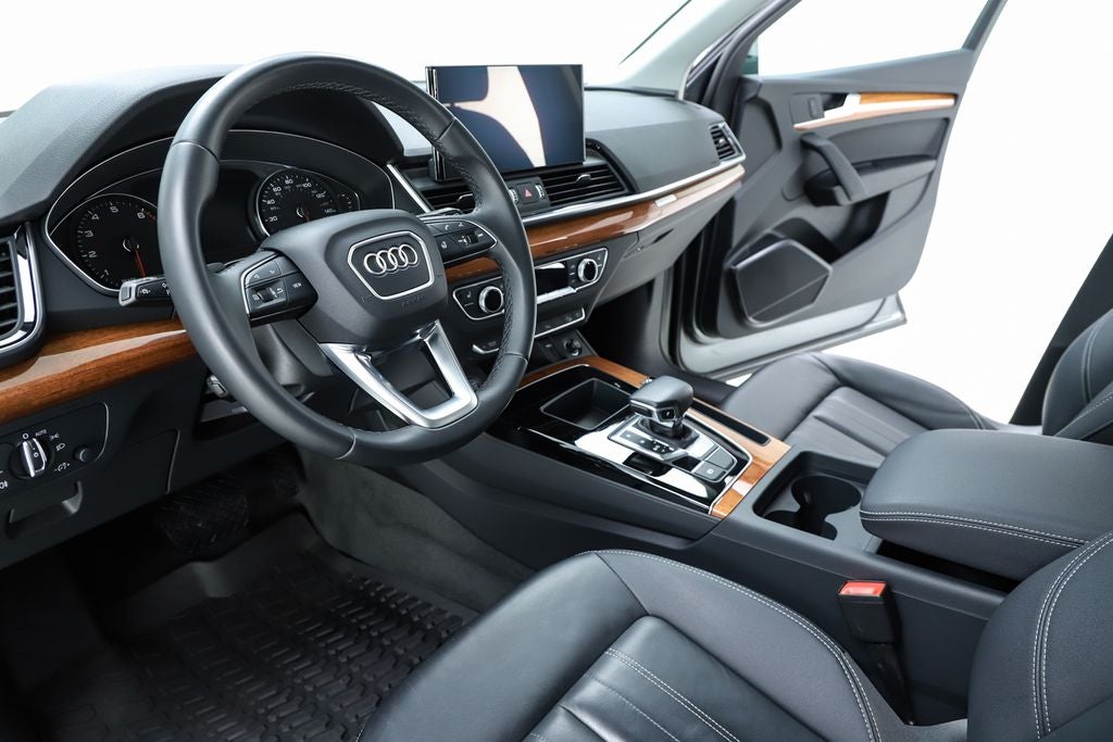 2023 Audi Q5 45 S line Premium quattro