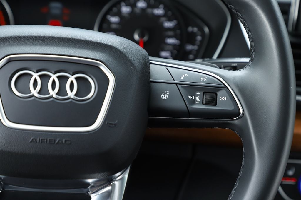 2023 Audi Q5 45 S line Premium quattro